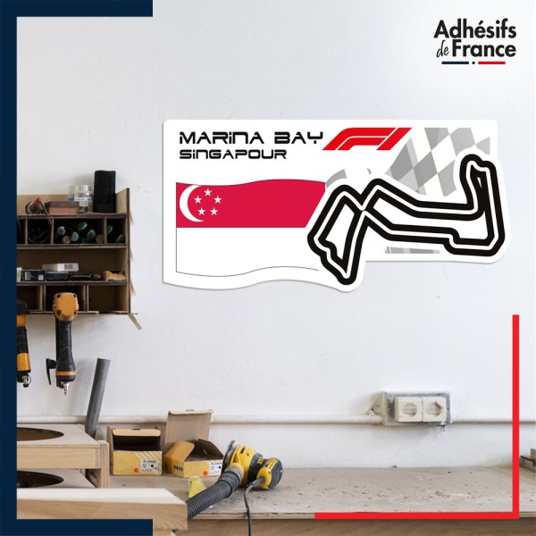 Adhésif grand format Formule 1 - Circuit F1 de Marina Bay avec drapeau de Singapour