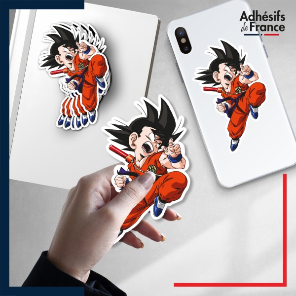 autocollant petit format Dragon ball - Goku enfant