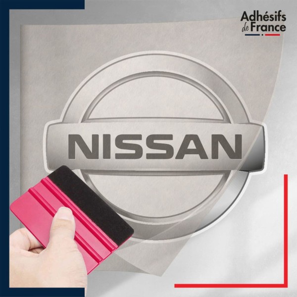 stickers sous film transfert logo voiture - NISSAN
