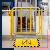 Exemple d'application sticker antidérapant sur sol impression picto Attention ne pas encombrer
