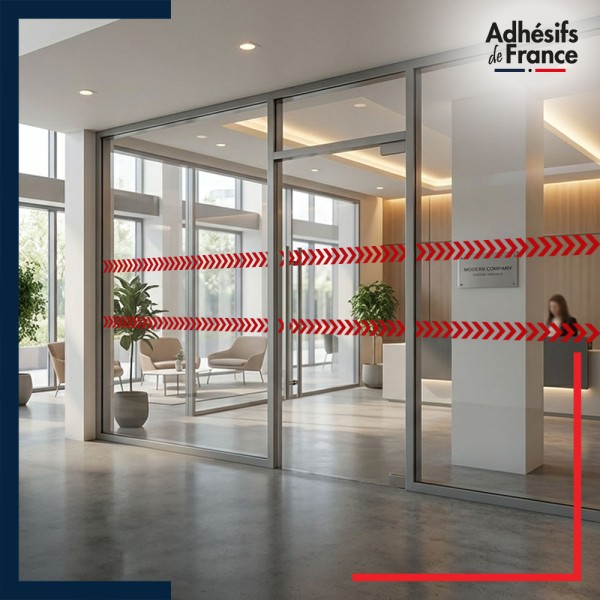 Adhésif de signalisation et de repérage pour surface vitrée - Motif chevrons - rouge