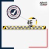 Vinyle adhésif antidérapant haute résistance avec plastification R10. Bande jaune et noire - Attendre derrière cette ligne