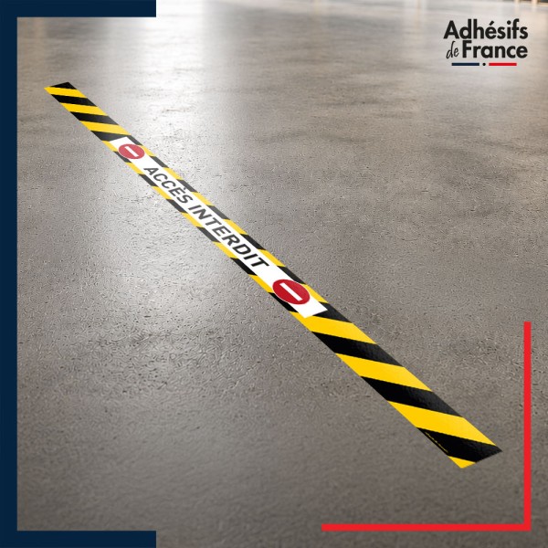 Bande adhésive de sécurité pour délimiter les zones. Bande jaune et noire - Accès interdit