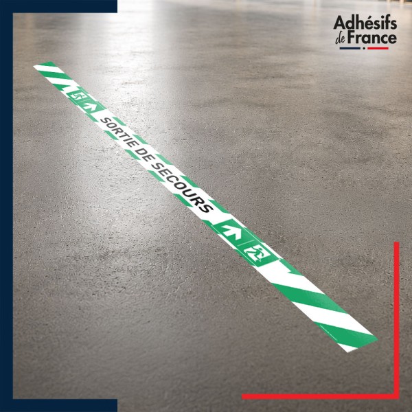 Bande adhésive de sécurité pour délimiter les zones. Bande verte et blanche - Sortie de secours