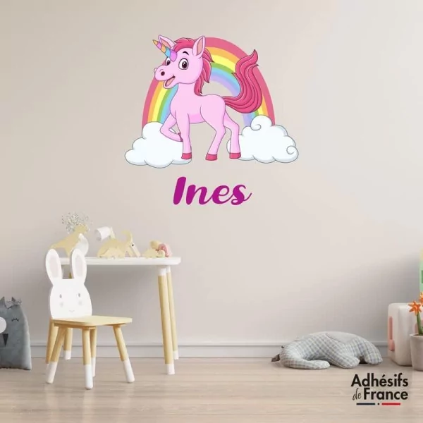 Sticker licorne arc en ciel prénom personnalisable