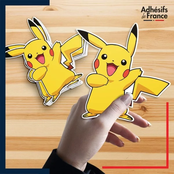 autocollant petit format Pokémon Pikachu